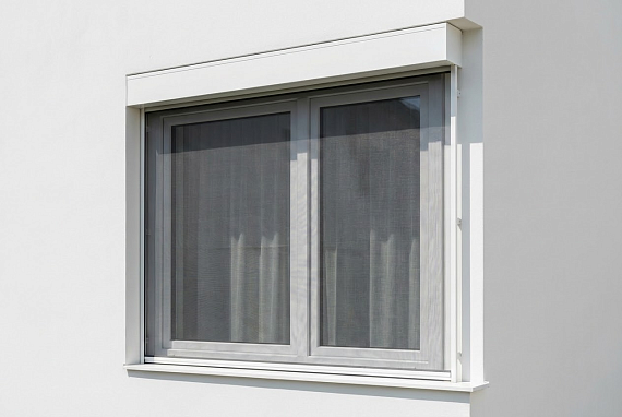 Рулонная (роллетная) москитная сетка2